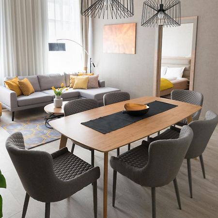 Colton Budapest Paulay Apartments Bagian luar foto