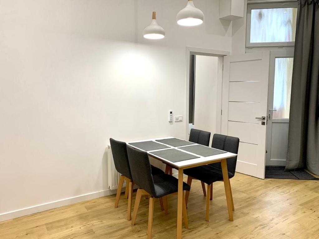 Colton Budapest Paulay Apartments Bagian luar foto