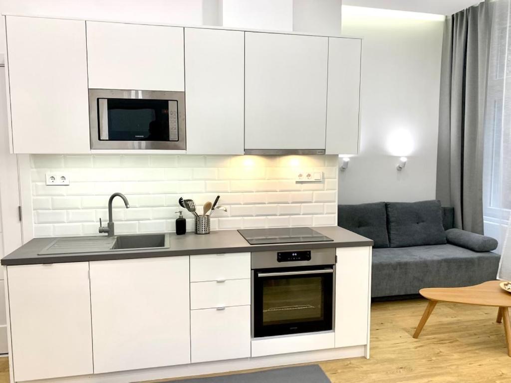 Colton Budapest Paulay Apartments Bagian luar foto