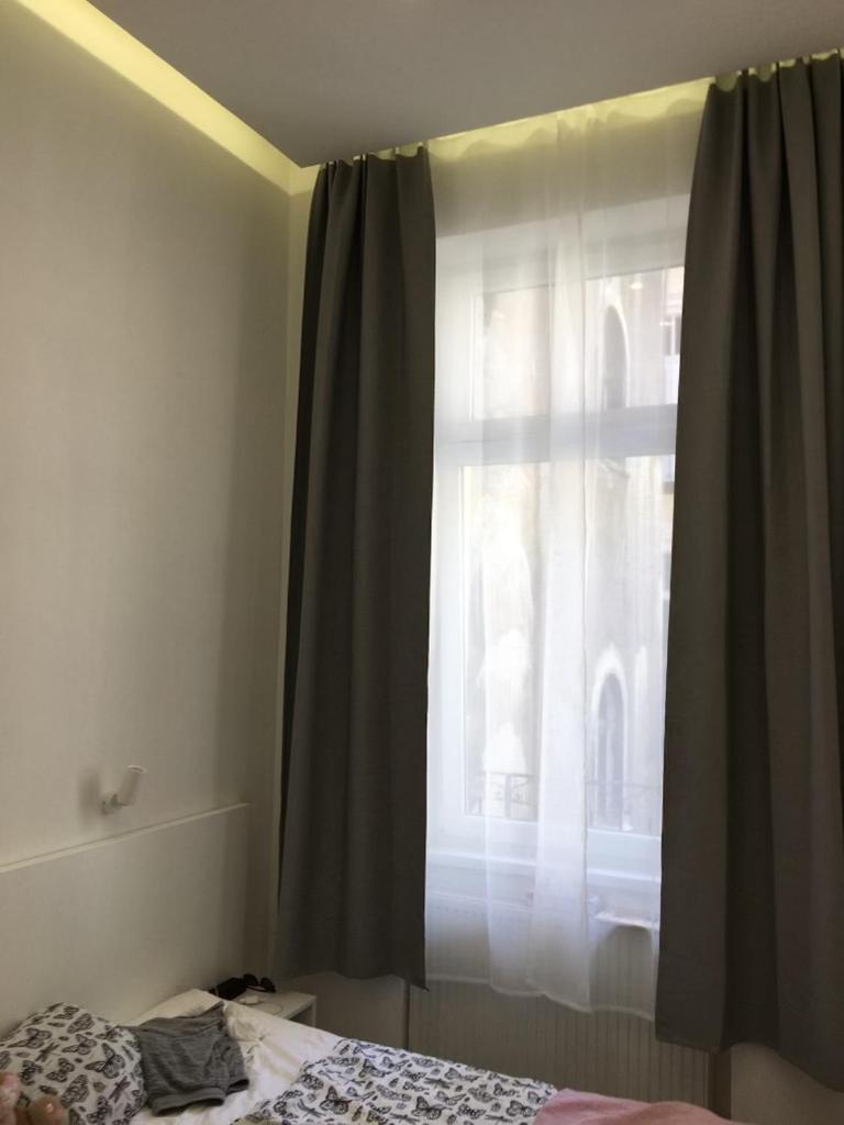 Colton Budapest Paulay Apartments Bagian luar foto