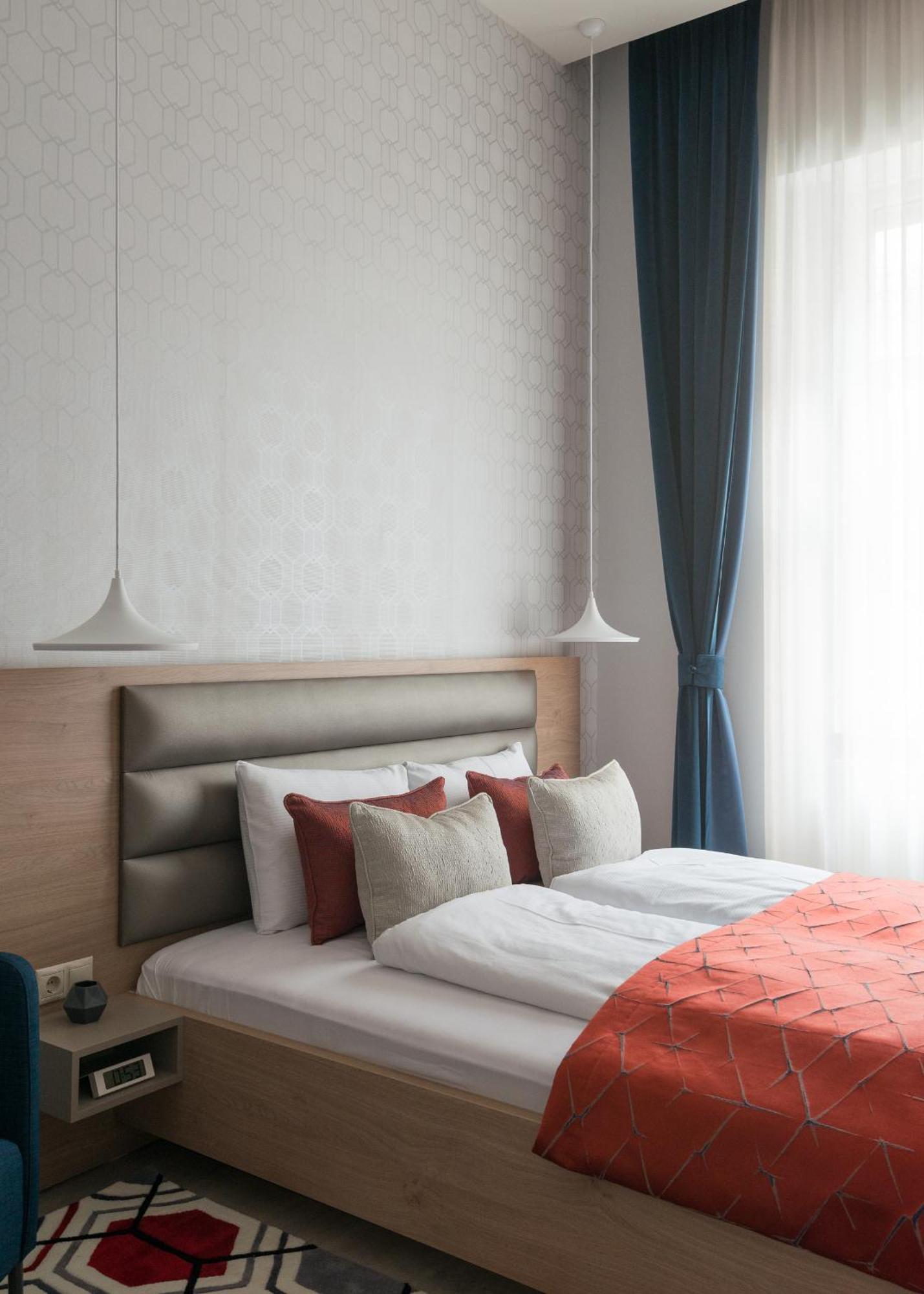 Colton Budapest Paulay Apartments Bagian luar foto