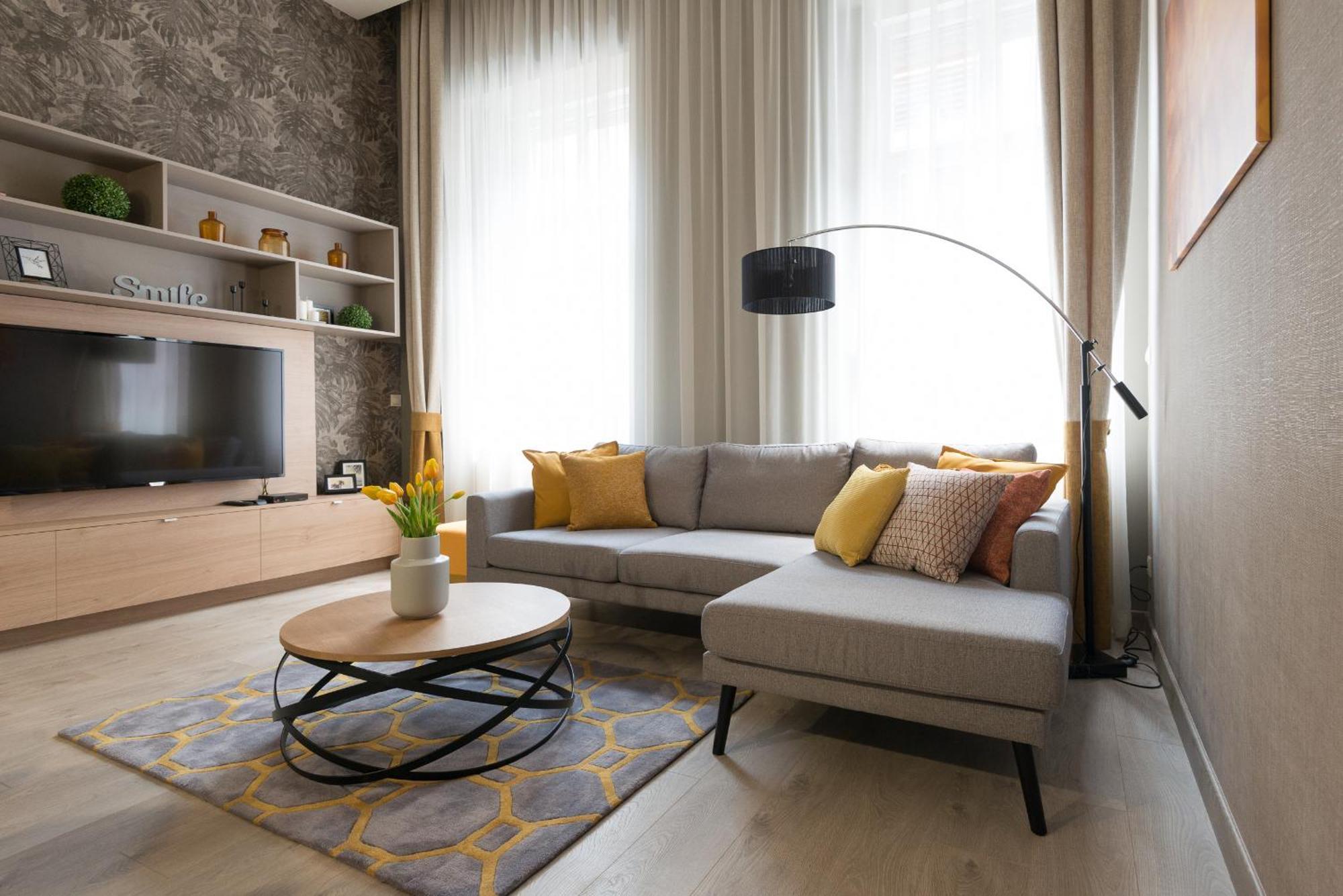 Colton Budapest Paulay Apartments Bagian luar foto