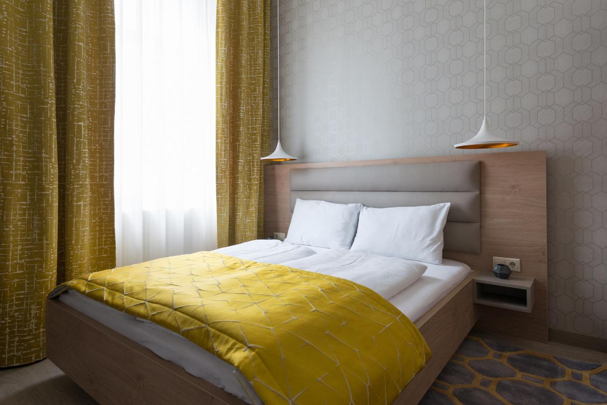 Colton Budapest Paulay Apartments Bagian luar foto